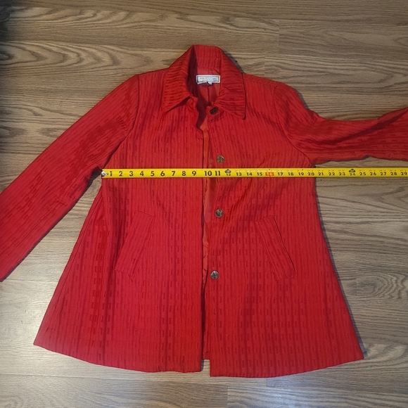 Vintage Red Textured Jacket - Picture 9 of 10